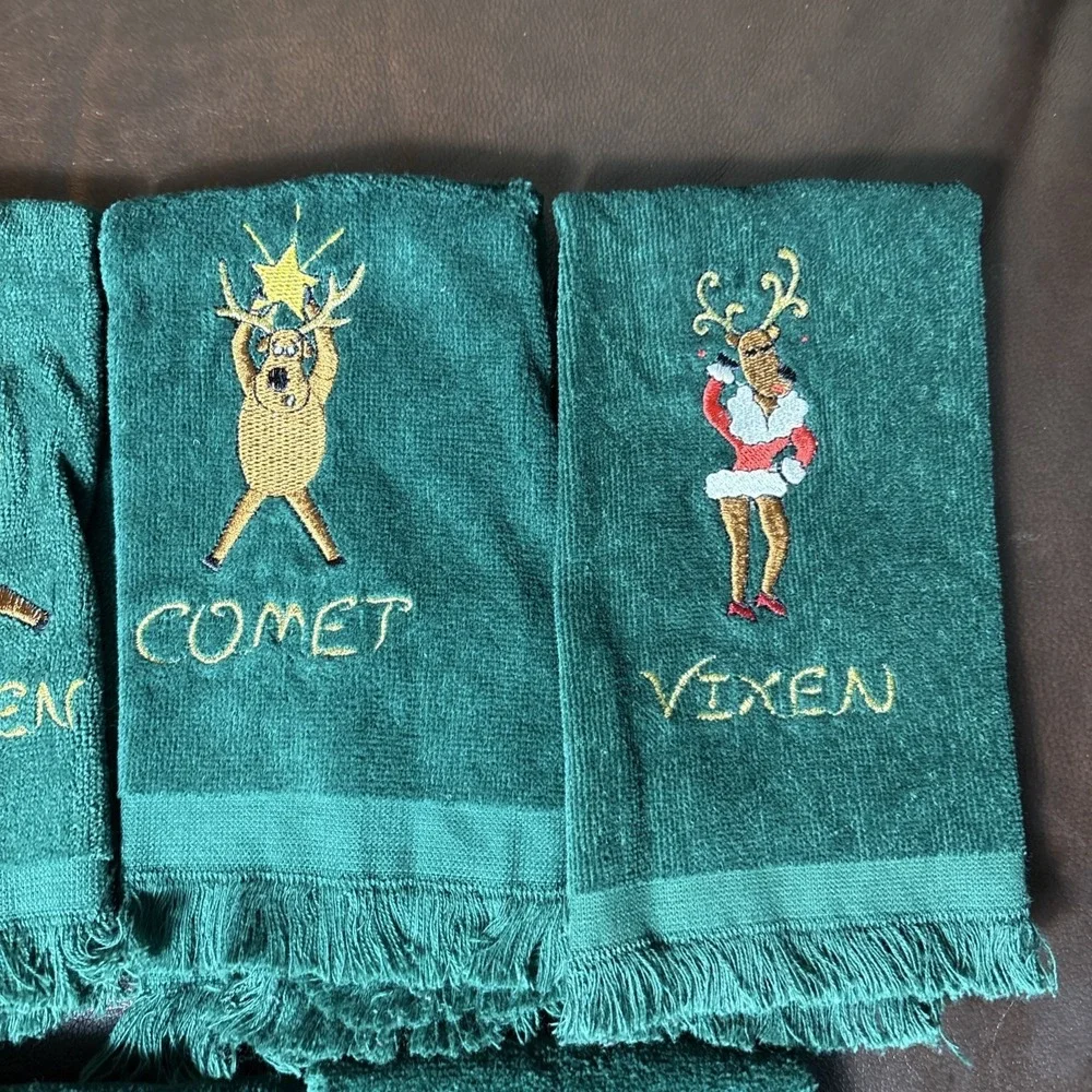 1978 Vintage Rudolph the Reindeer & Friends Embroidered  Christmas 7 Hand Towels